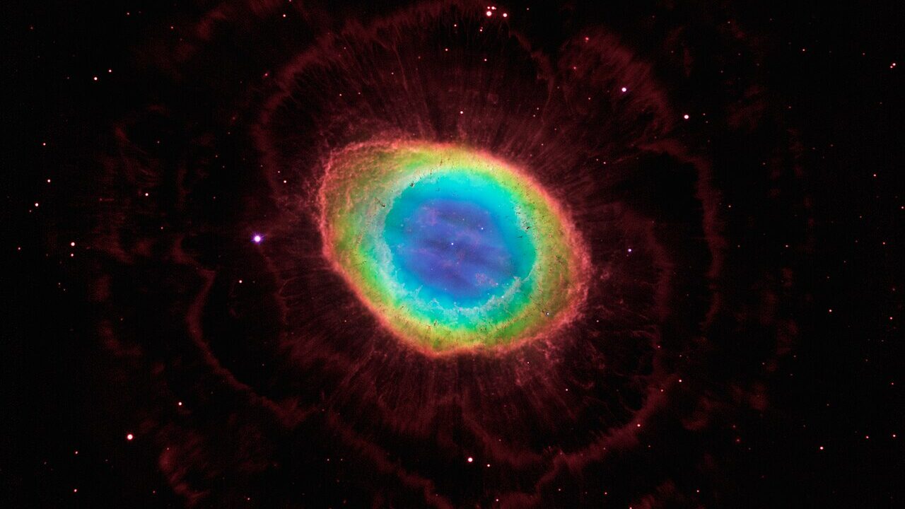 Hubble Cold Case: Dead Star May Have Birthed a New Planet
