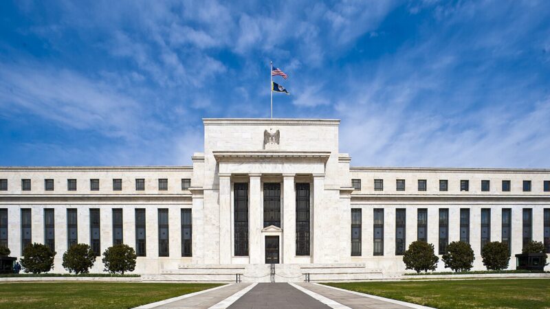 Dollar Near 18-Month High as Traders Price Another Possible Fed Rise